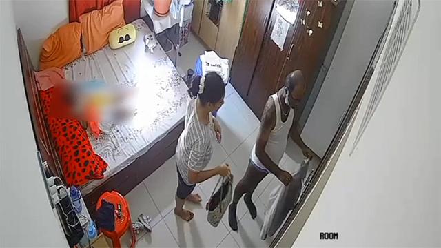 Desi Bhabhi ko Rep Kardi CCTV Viral Viral - Auntymaza Desi Bhabhi ko Rep Kardi CCTV Viral Viral - Auntymaza