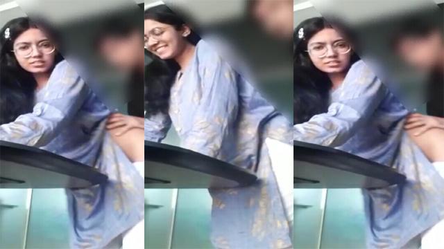 Glasses Horny Teacher Showing & Hard Fucked - Auntymaza