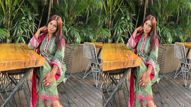 Desi Girl Sumaiya Blowjob And Threesome Fuck - Auntymaza Desi Girl Sumaiya Blowjob And Threesome Fuck - Auntymaza