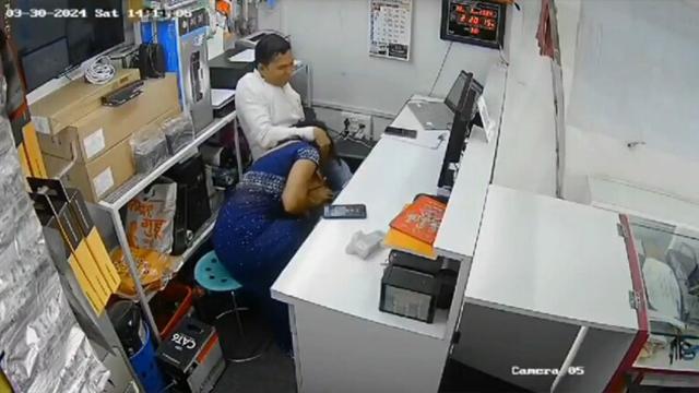Real Indian Shop Manager Secret Affair Multiple Wives CCTV - Auntymaza