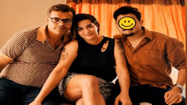 Most Demanding Threesome Sex Video With Husband And Lover - Auntymaza