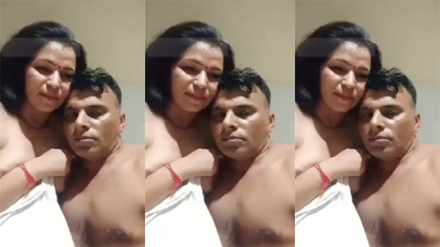 Cheater Aunty Chudai With Lover In Hotel Sex - Auntymaza Cheater Aunty Chudai With Lover In Hotel Sex - Auntymaza